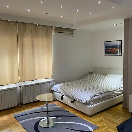 Cika Ljuba * Belgrado